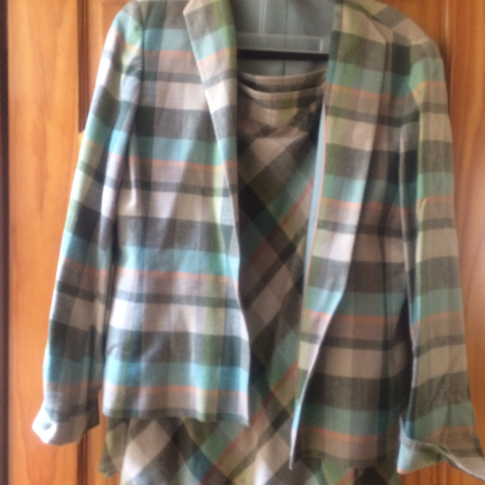 Austin Reed Skirt Suit Size 12 Green, Beige plaid